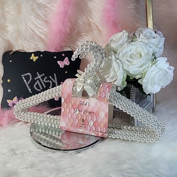 1827  CONCEPTS   PEARL HANGERS Set of 5 NWT - Picture 2 of 3